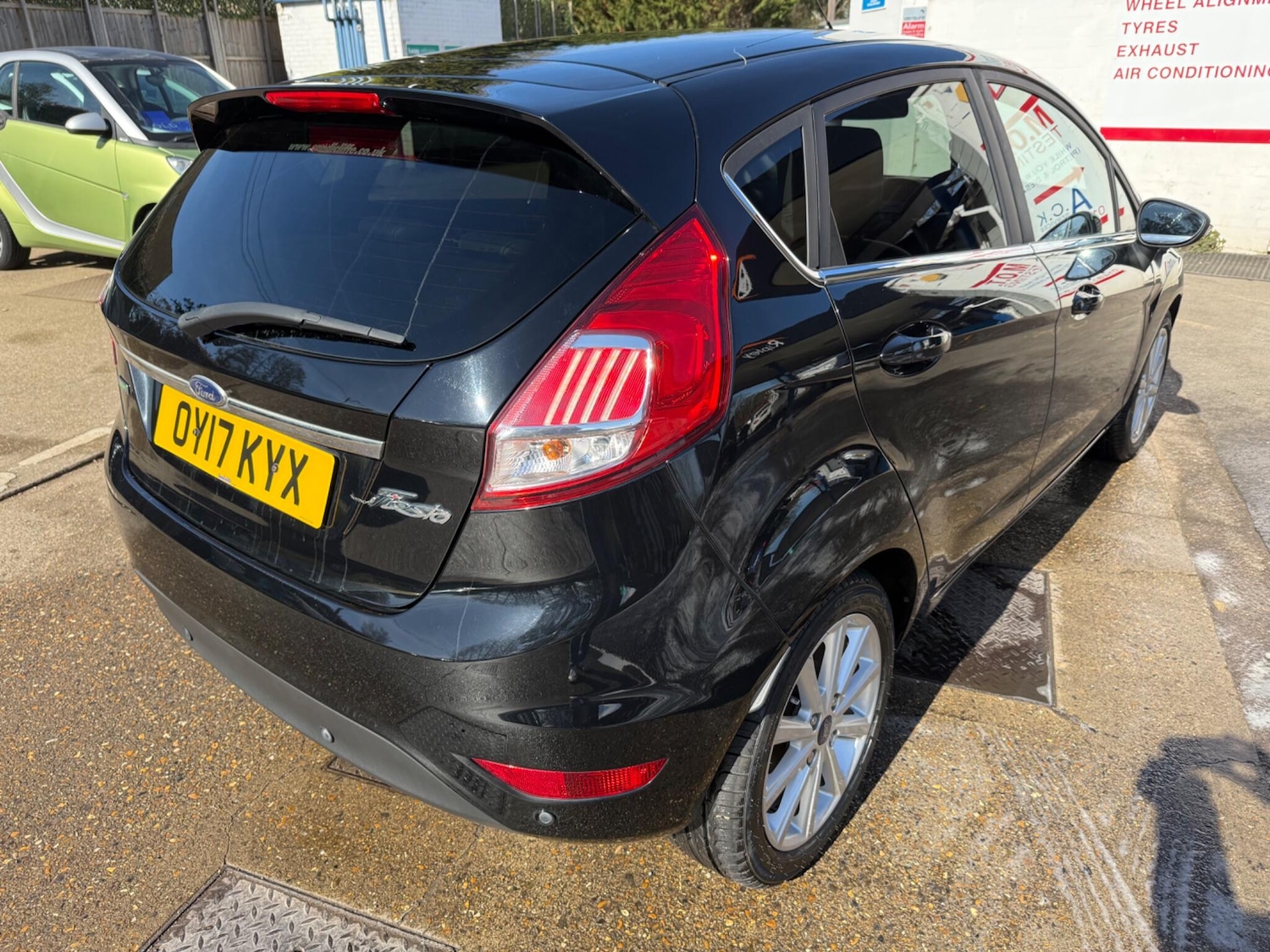 Used Ford Fiesta 2017 for sale - 77976142: Photo 8