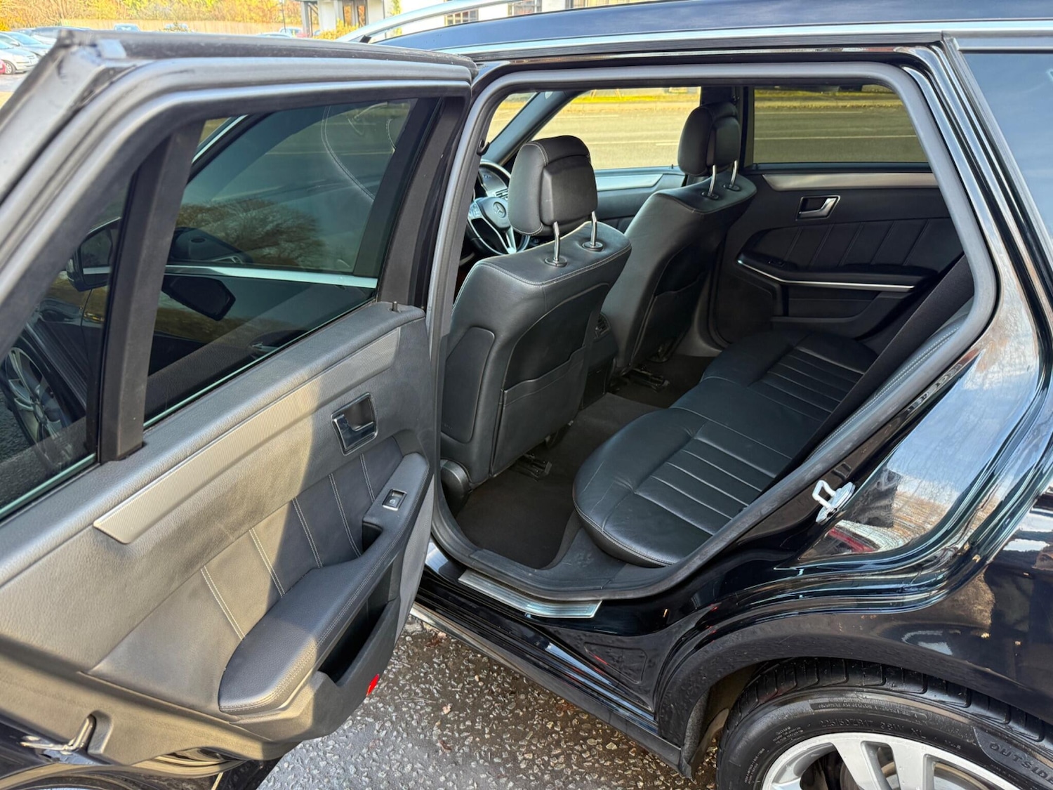 Used Mercedes-Benz E Class 2016 for sale - 76922672: Photo 45