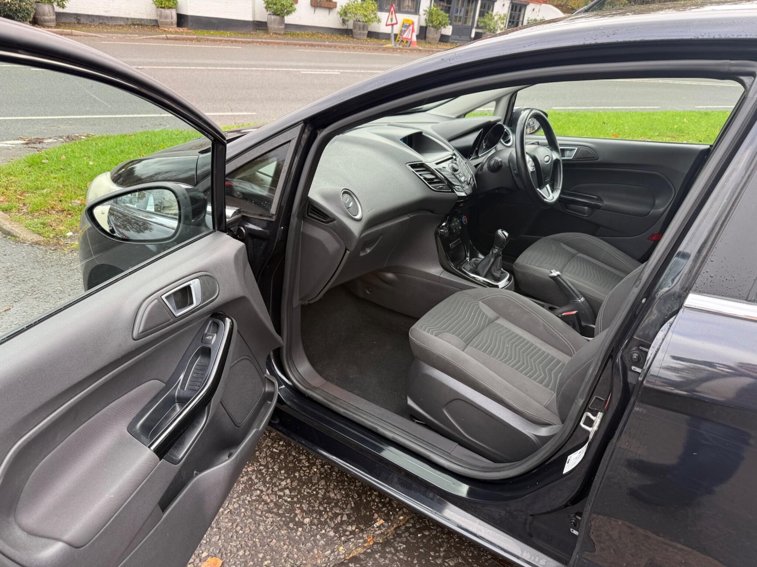 Used Ford Fiesta 2014 for sale - 76542239: Photo 33