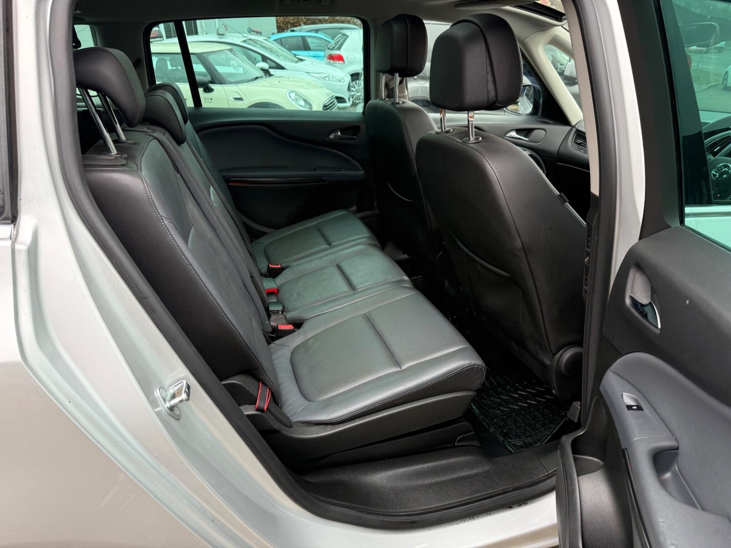 Used Vauxhall Zafira 2013 for sale - 77327255: Photo 24