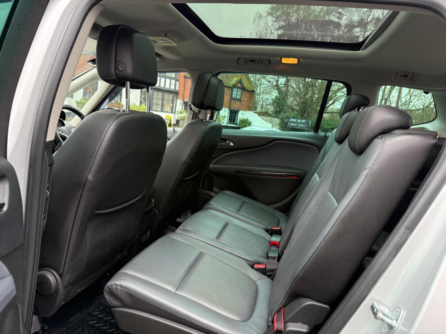 Used Vauxhall Zafira 2013 for sale - 77327255: Photo 28