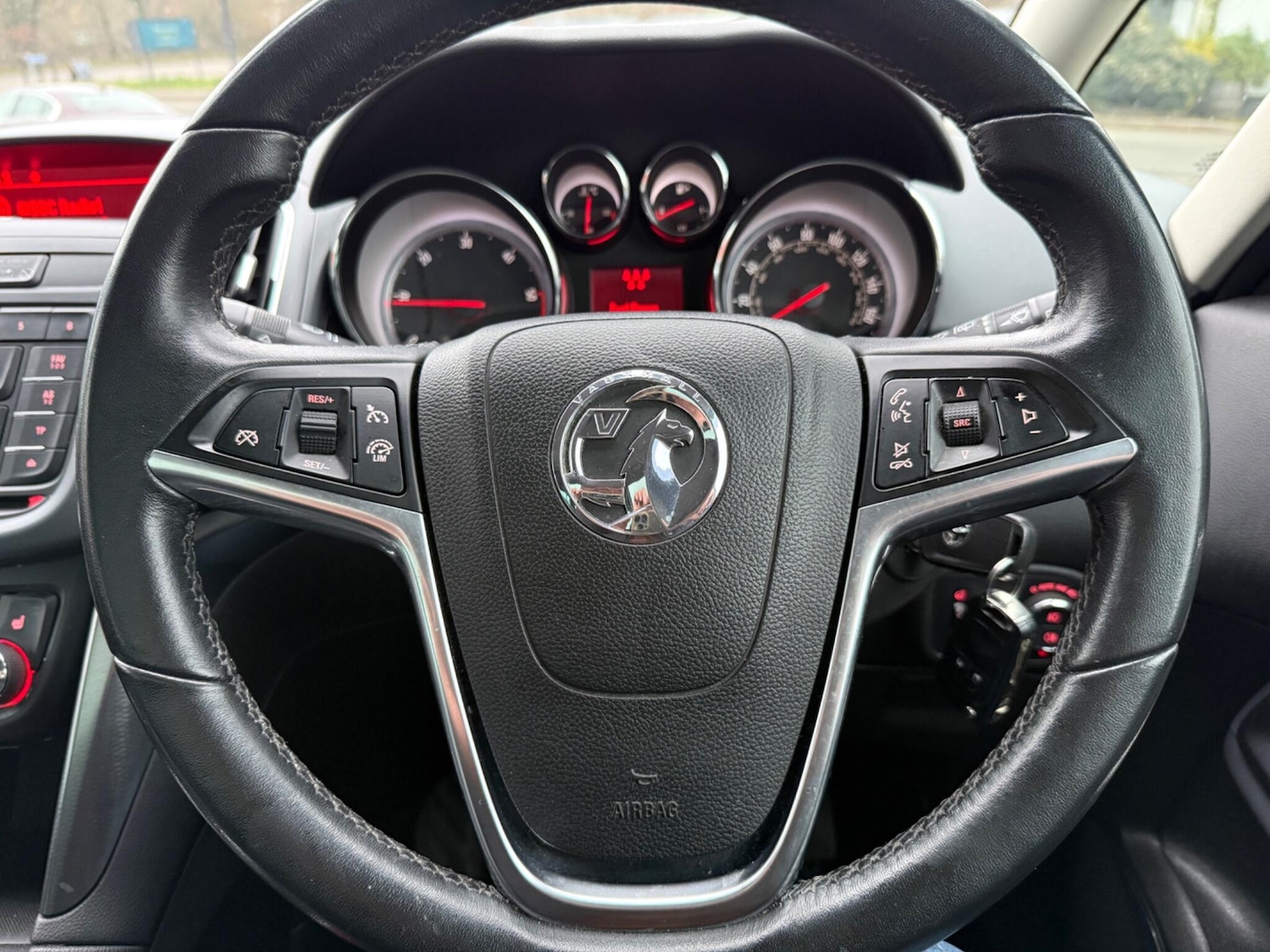 Used Vauxhall Zafira 2013 for sale - 77327255: Photo 38