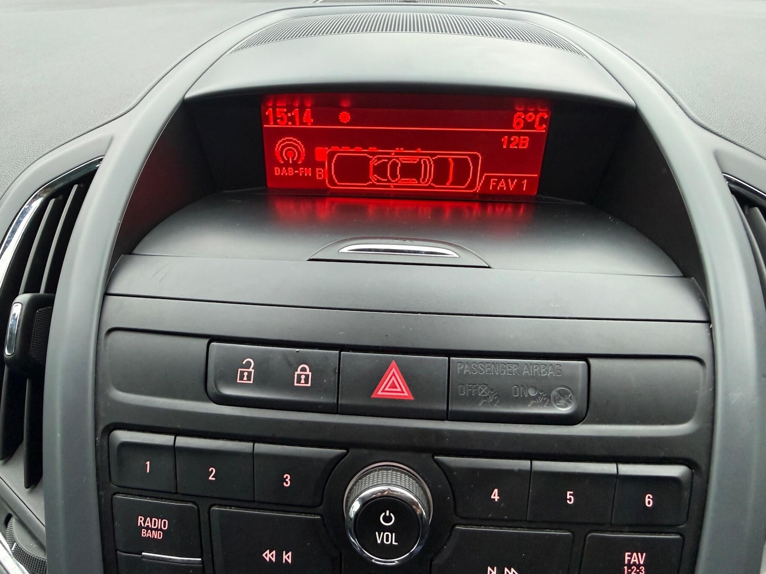 Used Vauxhall Zafira 2013 for sale - 77327255: Photo 40