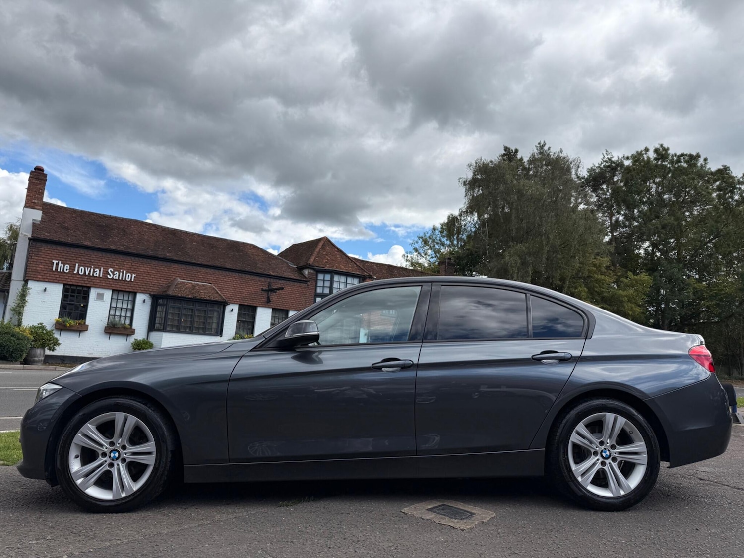Used BMW 3 Series 2016 for sale - 76412415: Photo 1