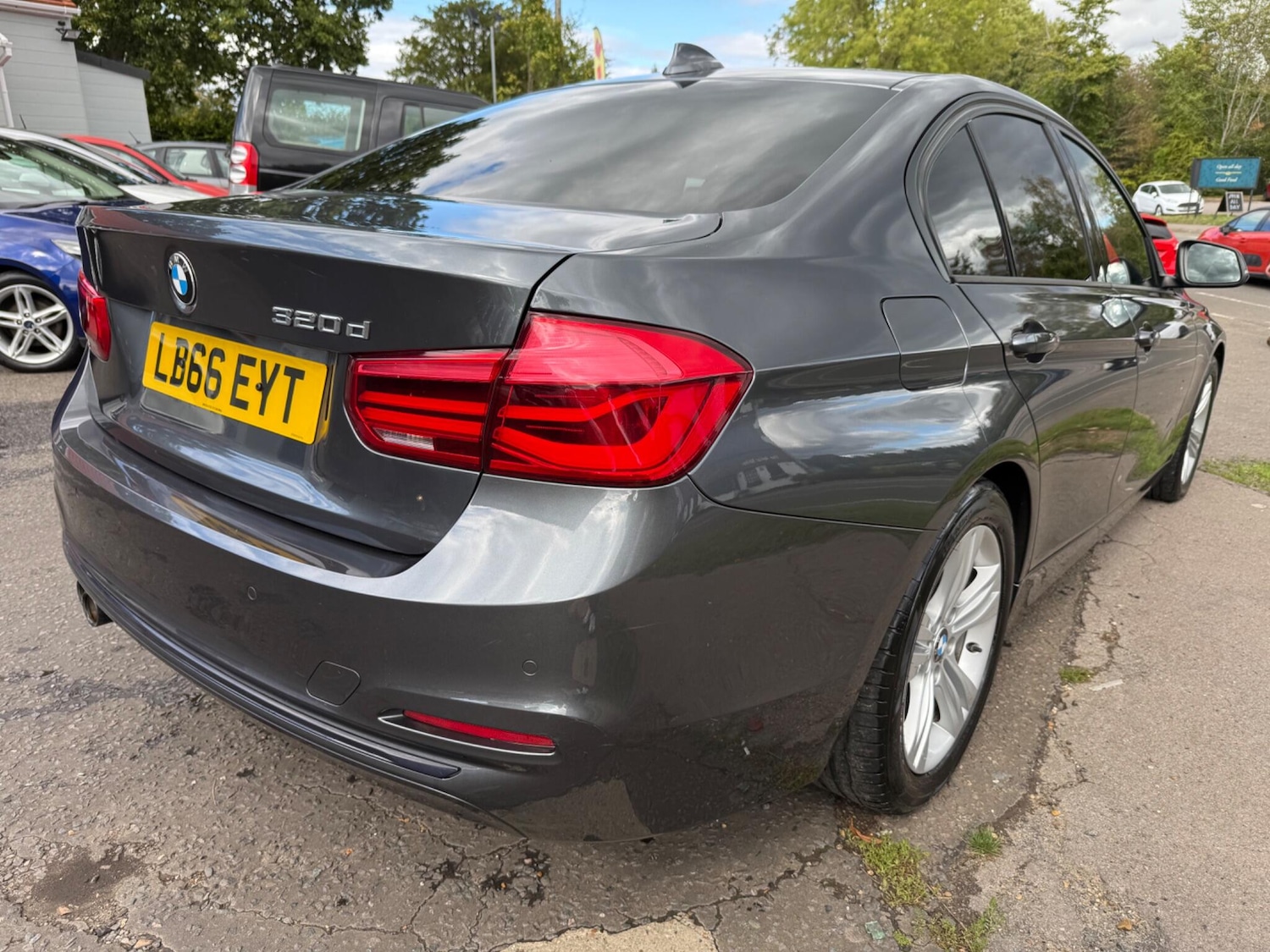 Used BMW 3 Series 2016 for sale - 76412415: Photo 2