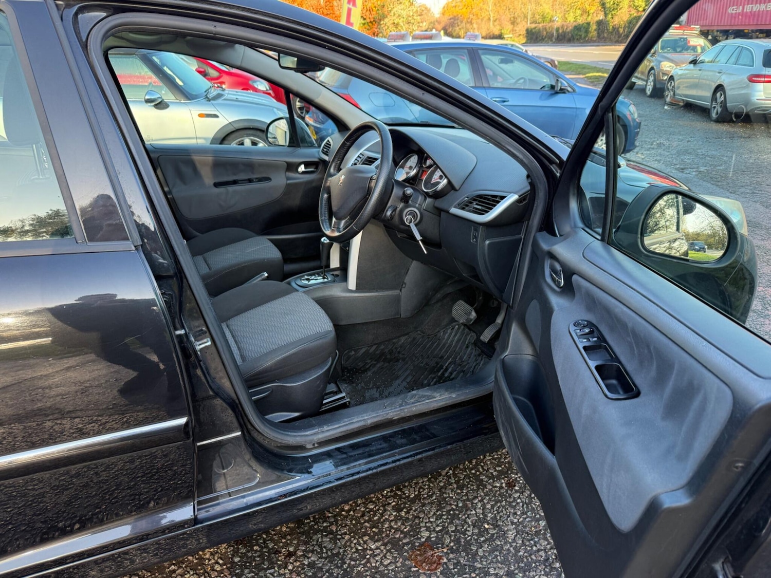 Used Peugeot 207 2009 for sale - 77293569: Photo 16