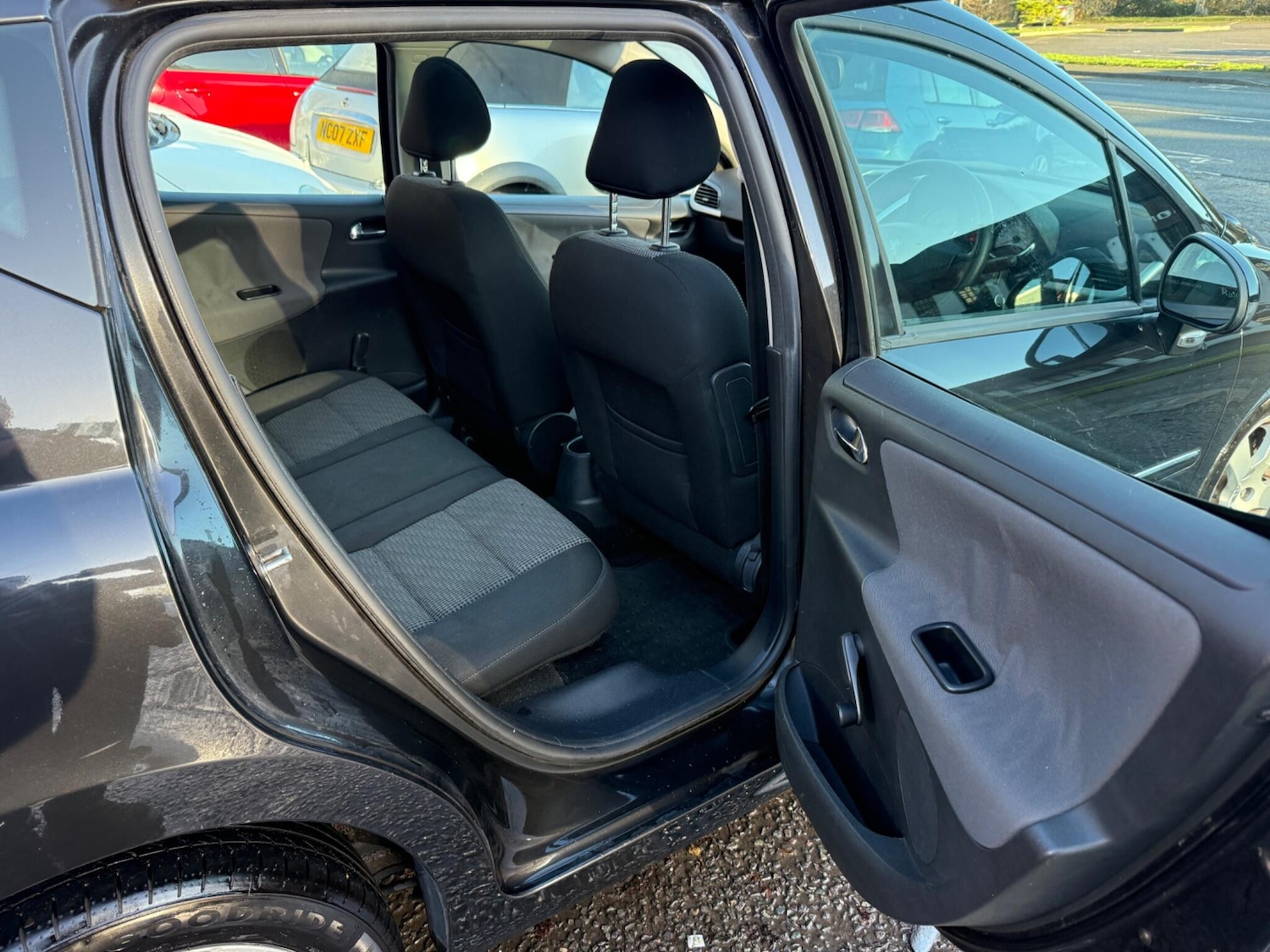 Used Peugeot 207 2009 for sale - 77293569: Photo 19