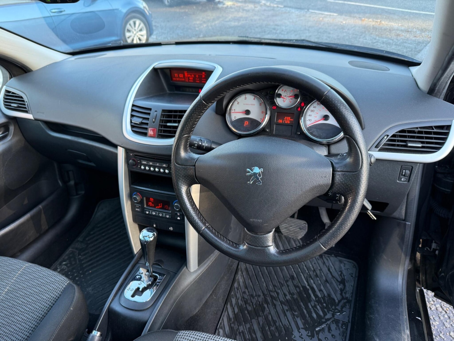 Used Peugeot 207 2009 for sale - 77293569: Photo 30