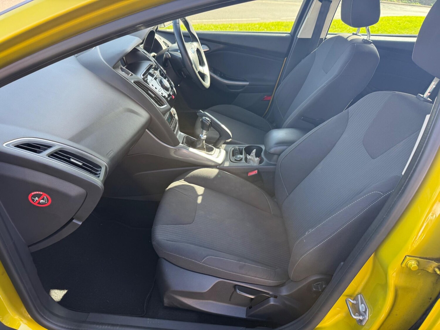 Used Ford Focus 2011 for sale - 77919077: Photo 16