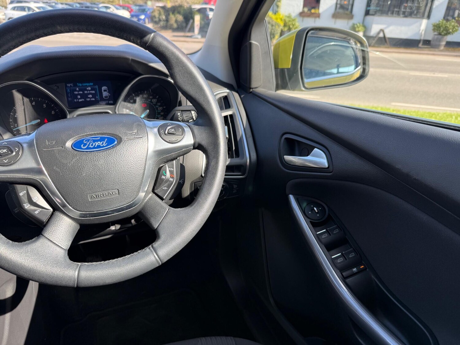 Used Ford Focus 2011 for sale - 77919077: Photo 28