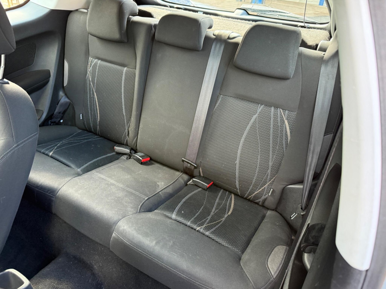 Used Peugeot 208 2012 for sale - 76412425: Photo 17