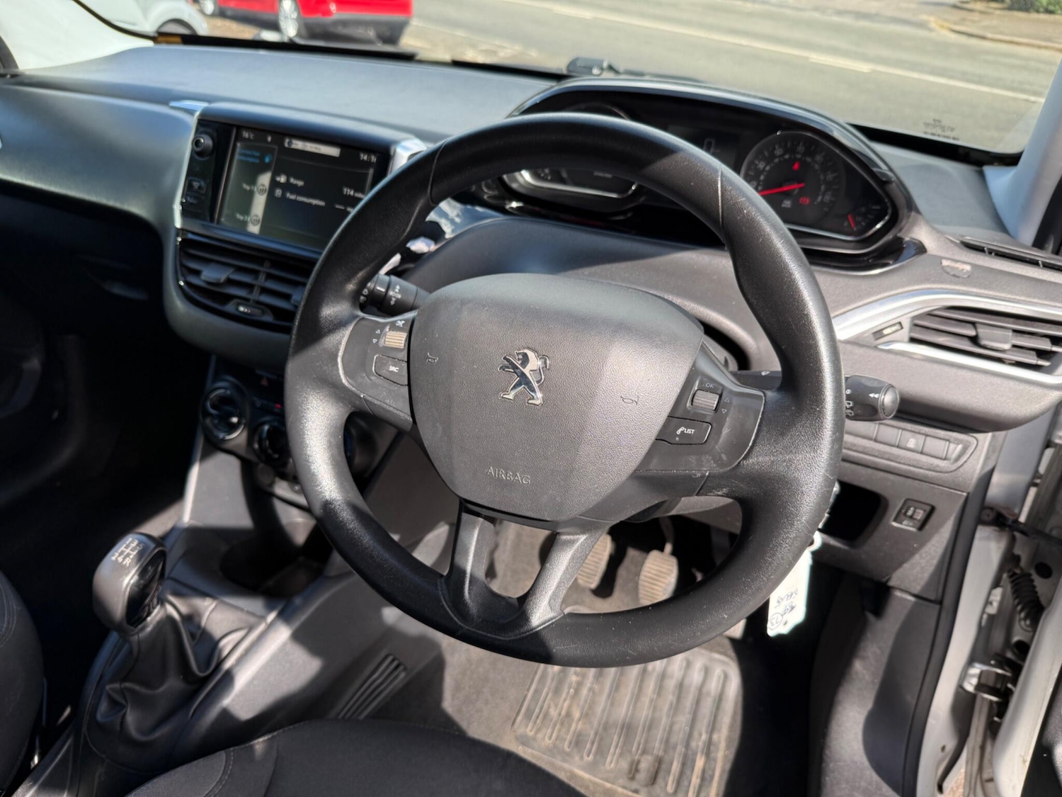 Used Peugeot 208 2012 for sale - 76412425: Photo 22