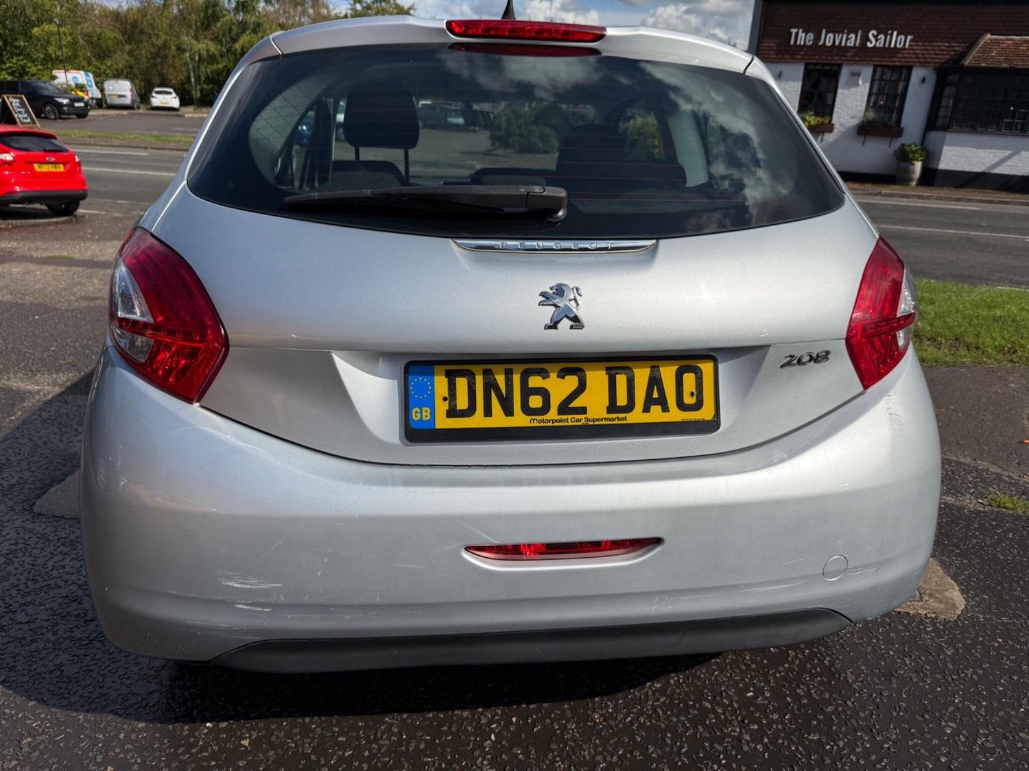 Used Peugeot 208 2012 for sale - 76412425: Photo 4