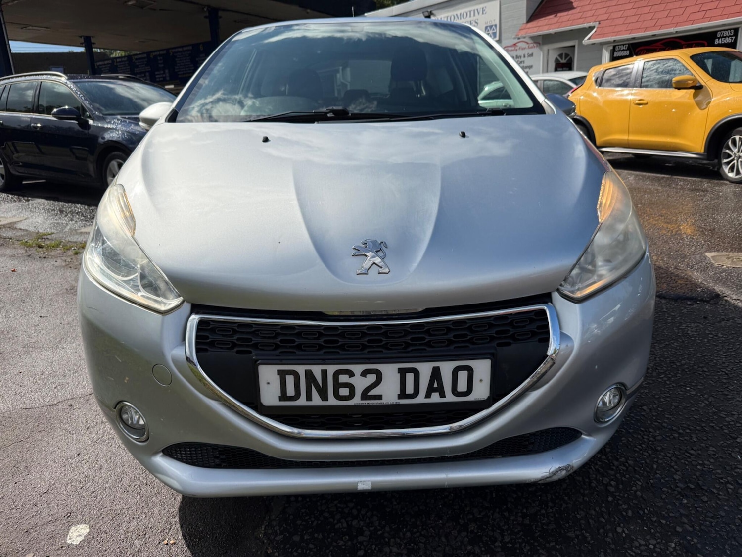 Used Peugeot 208 2012 for sale - 76412425: Photo 7