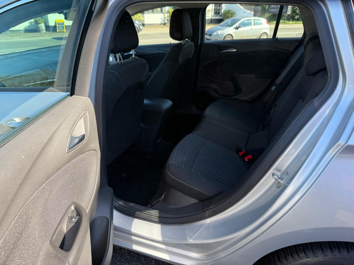 Used Vauxhall Astra 2017 for sale - 78111688: Photo 13