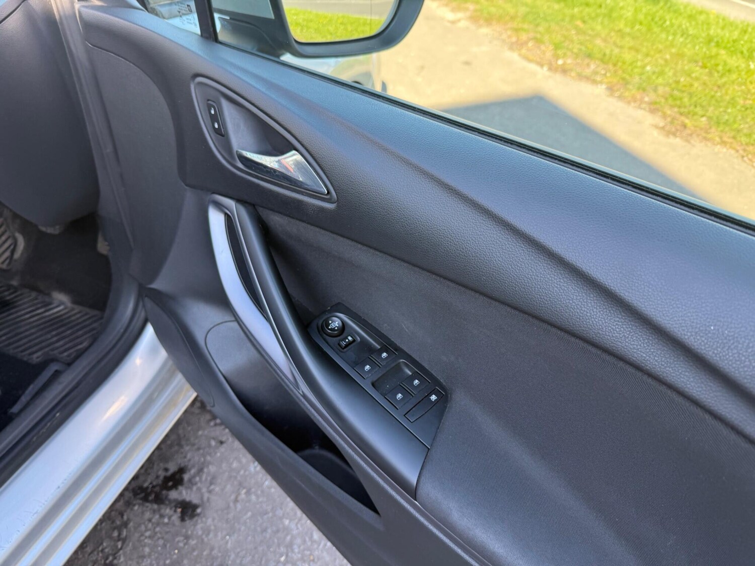 Used Vauxhall Astra 2017 for sale - 78111688: Photo 23