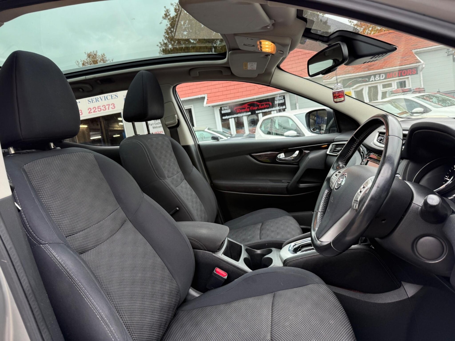 Used Nissan Qashqai 2015 for sale - 76501193: Photo 20