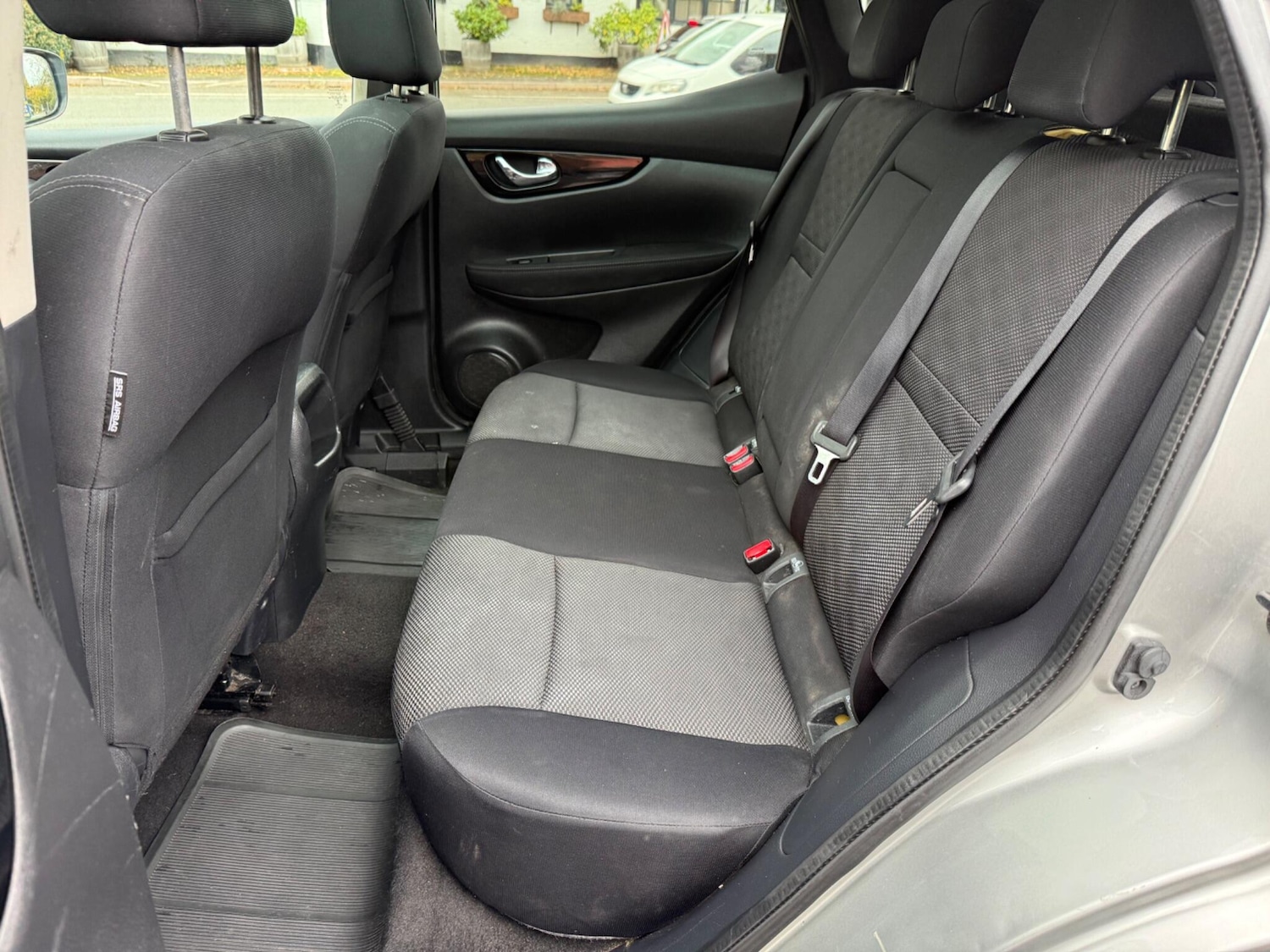 Used Nissan Qashqai 2015 for sale - 76501193: Photo 23