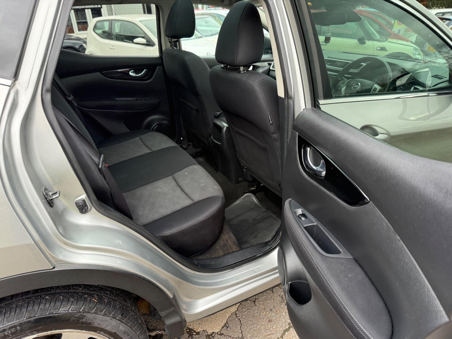 Used Nissan Qashqai 2015 for sale - 76501193: Photo 24