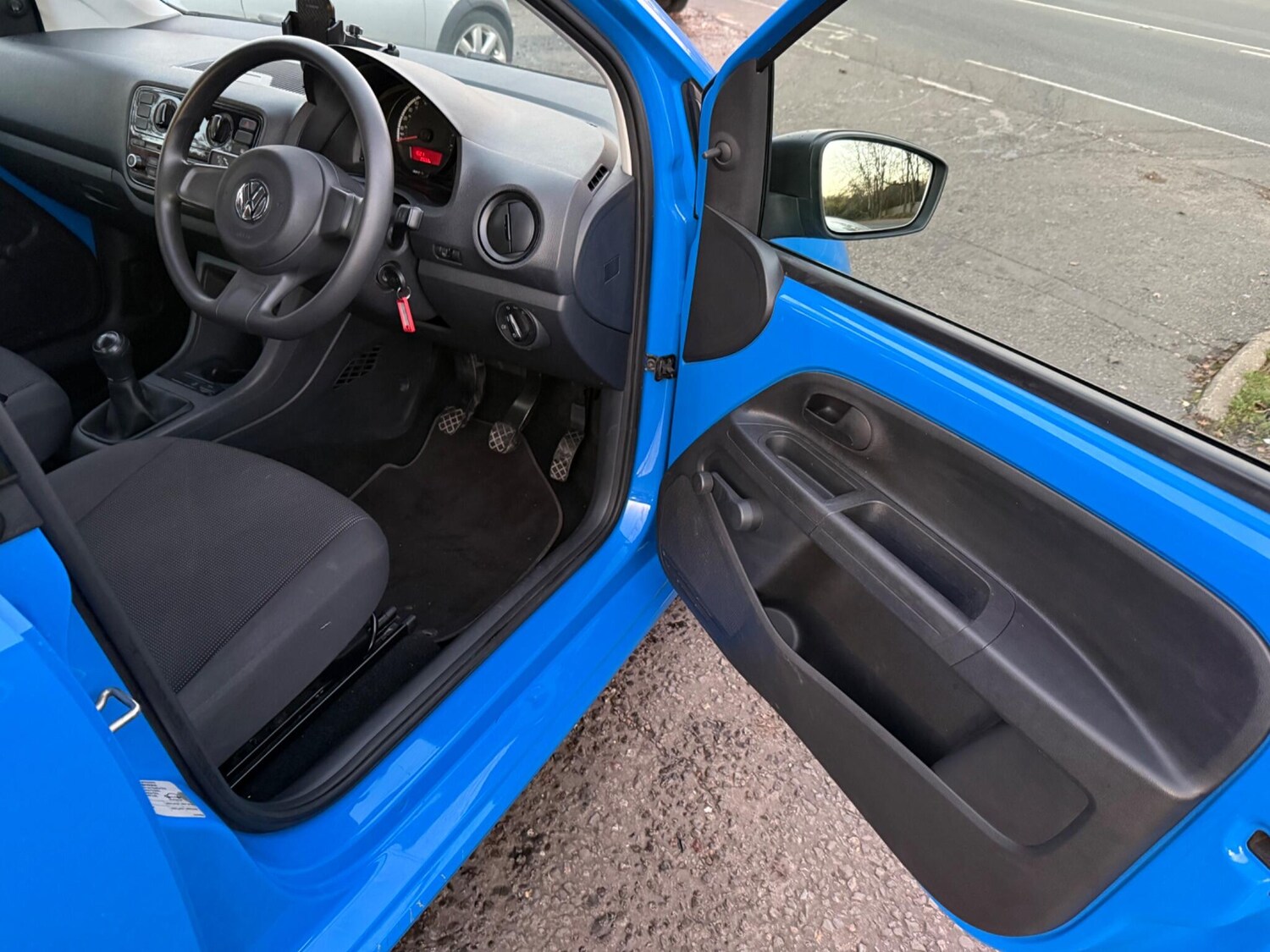 Used Volkswagen up! 2015 for sale - 76609382: Photo 18