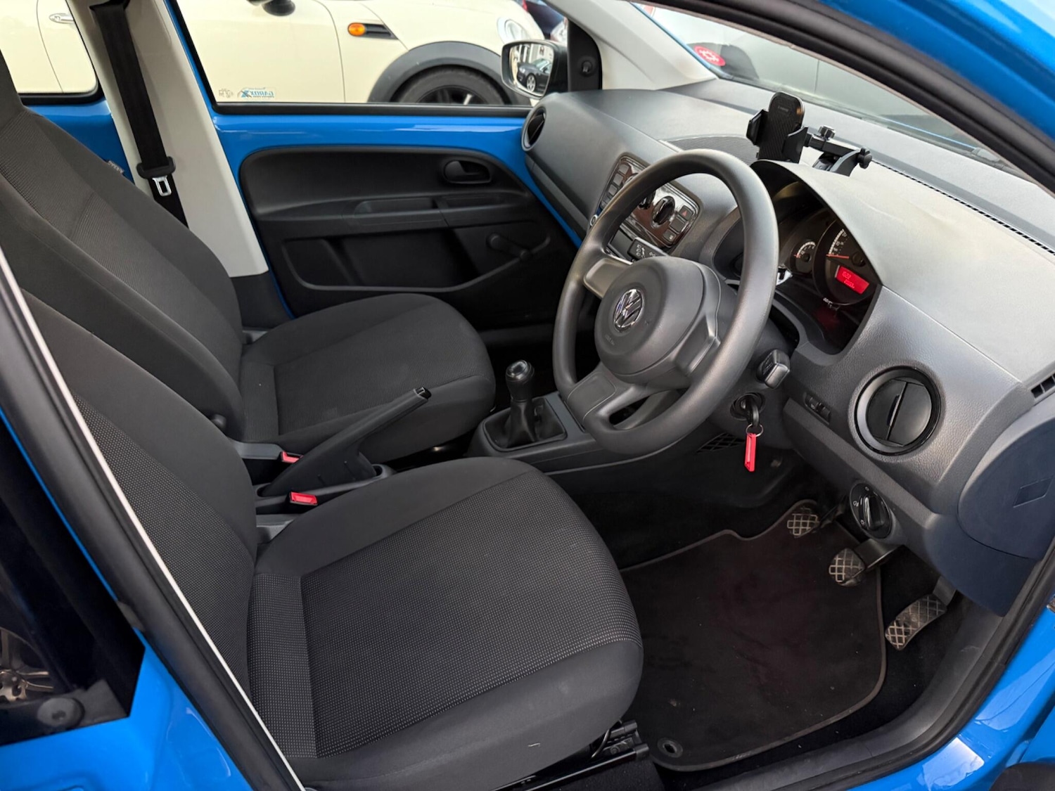 Used Volkswagen up! 2015 for sale - 76609382: Photo 20