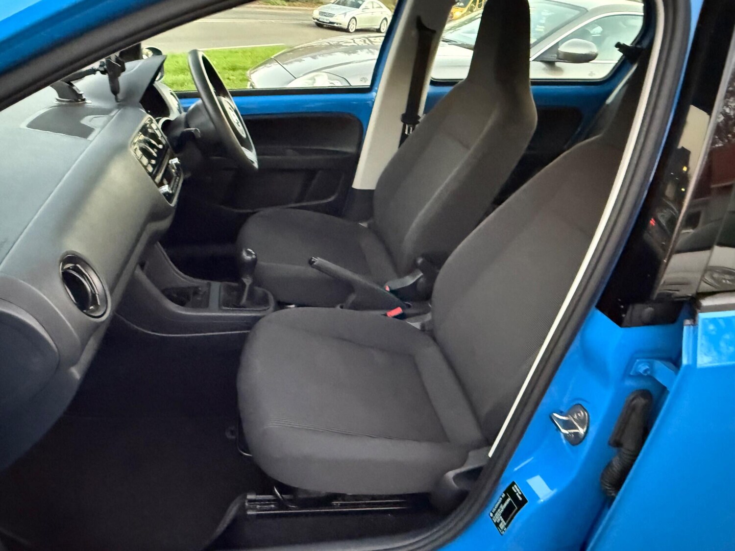 Used Volkswagen up! 2015 for sale - 76609382: Photo 35