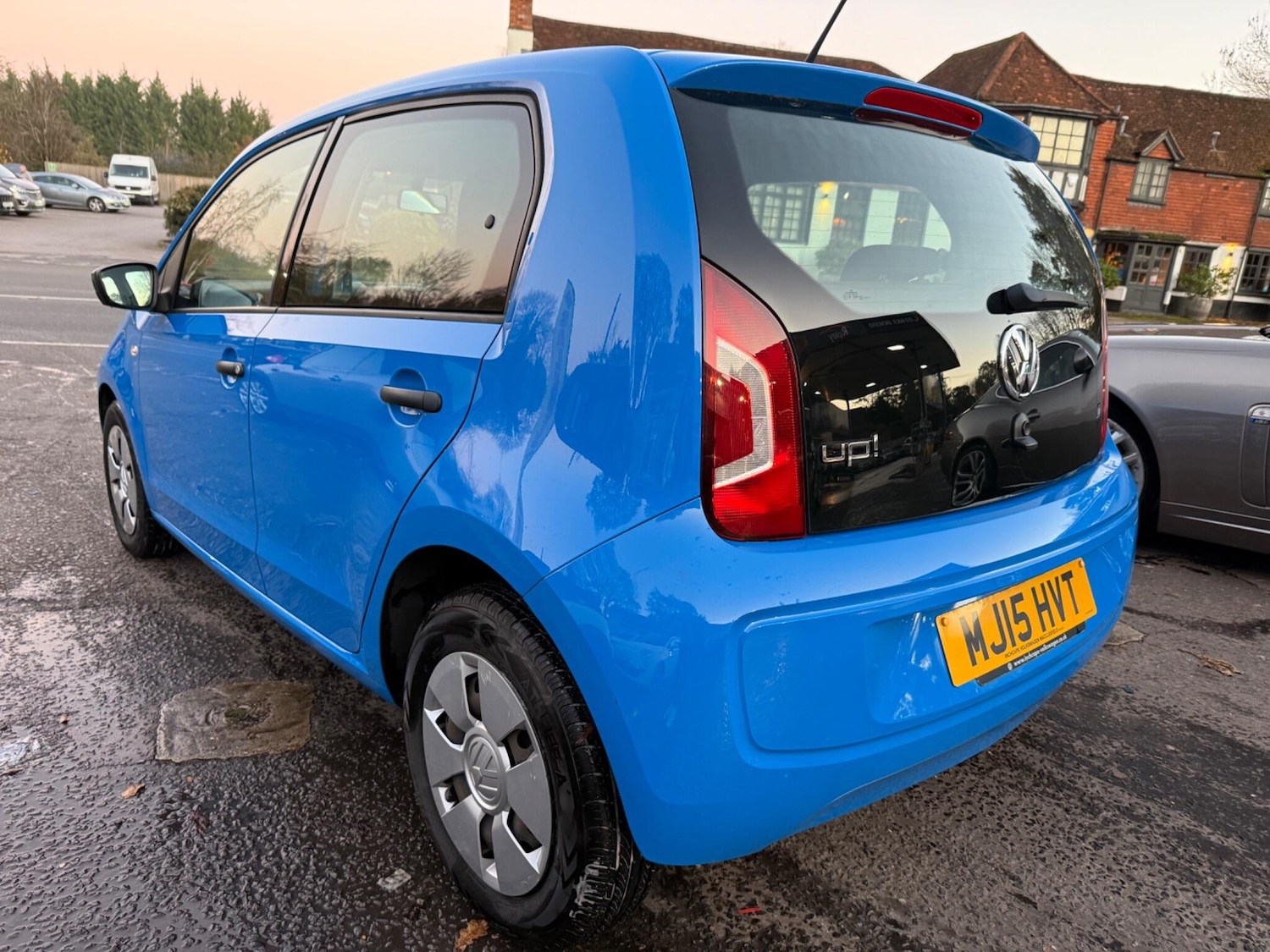 Used Volkswagen up! 2015 for sale - 76609382: Photo 4