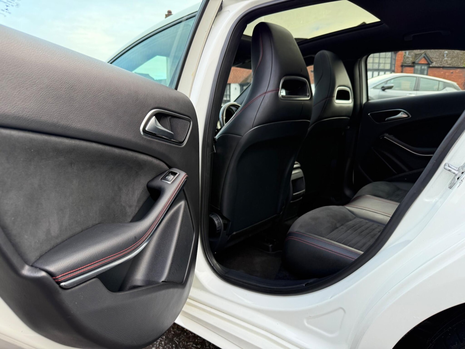 Used Mercedes-Benz A-Class 2013 for sale - 77200772: Photo 29