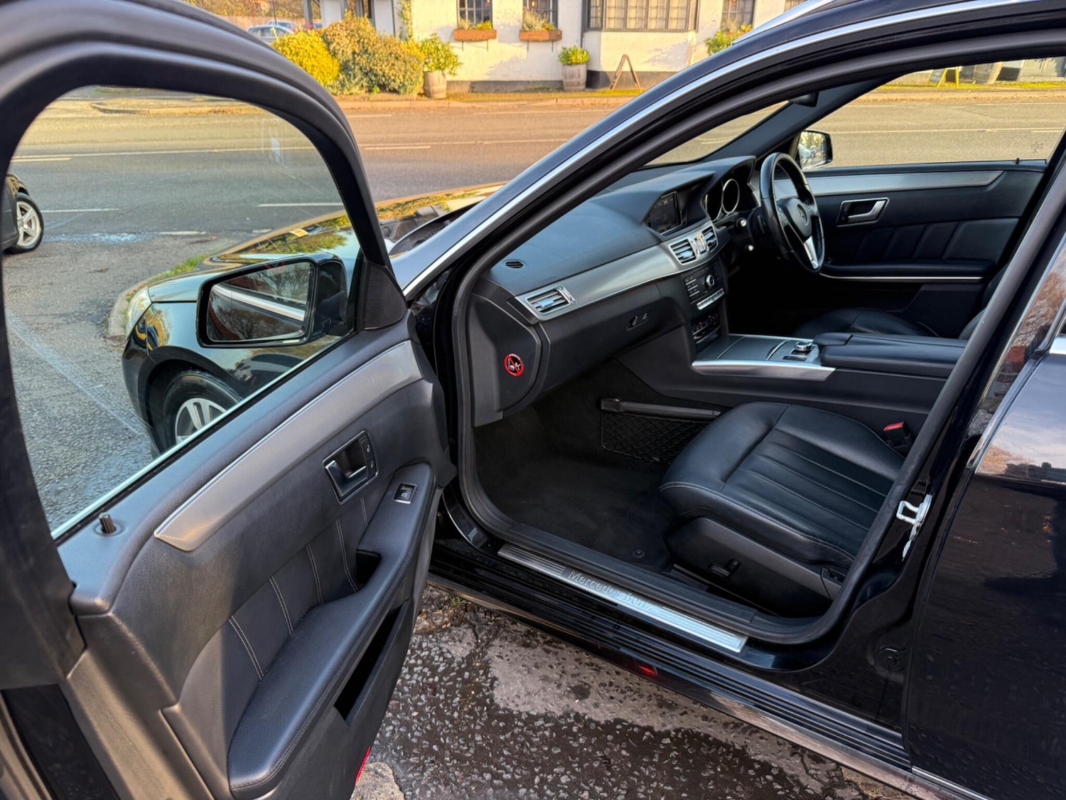 Used Mercedes-Benz E Class 2016 for sale - 76739346: Photo 41