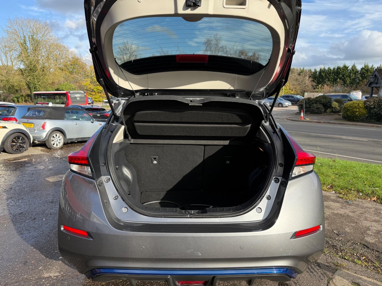 Used Nissan Leaf 2018 for sale - 76569339: Photo 42