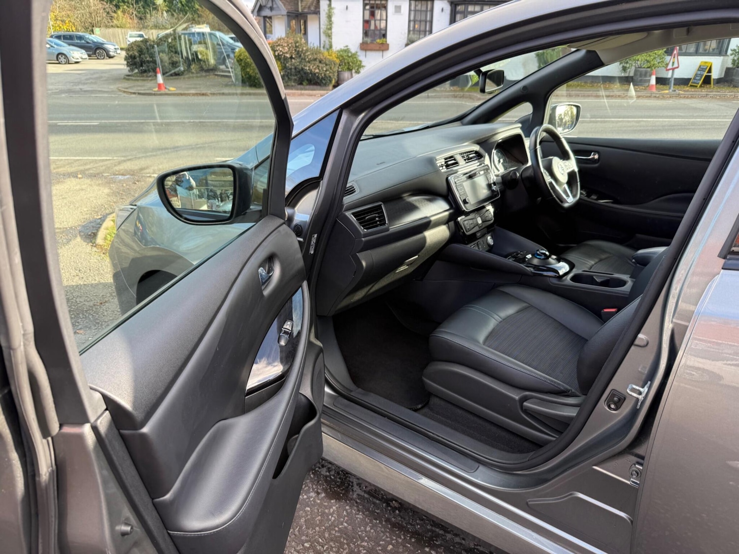 Used Nissan Leaf 2018 for sale - 76569339: Photo 44