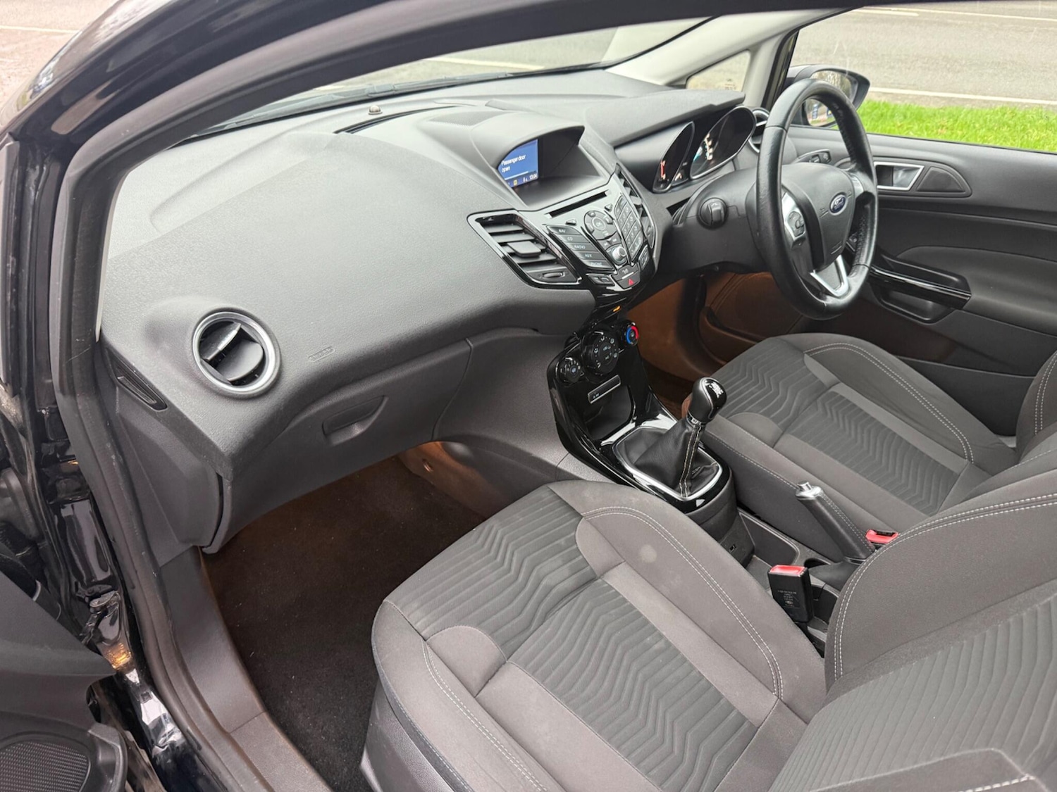 Used Ford Fiesta 2016 for sale - 77037505: Photo 31