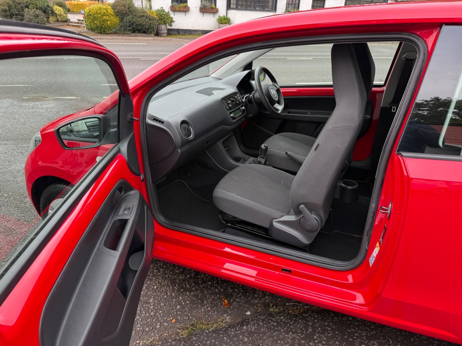 Used Volkswagen up! 2013 for sale - 76412419: Photo 12