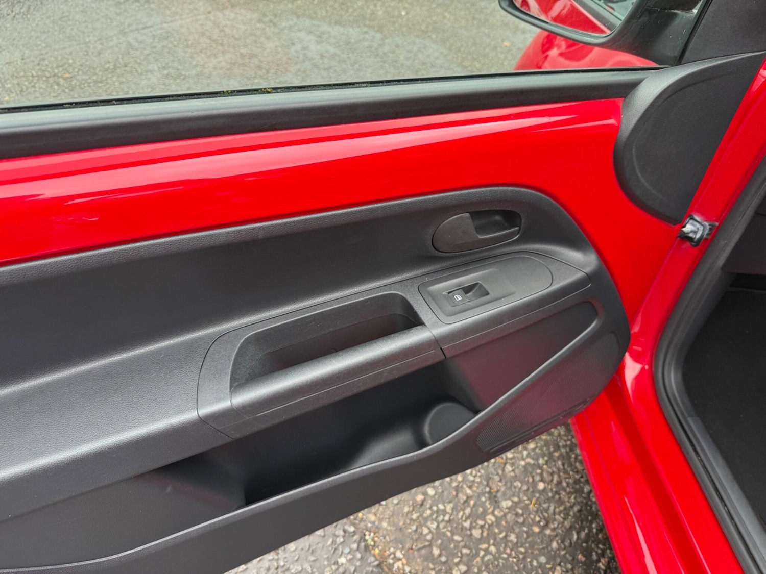 Used Volkswagen up! 2013 for sale - 76412419: Photo 15