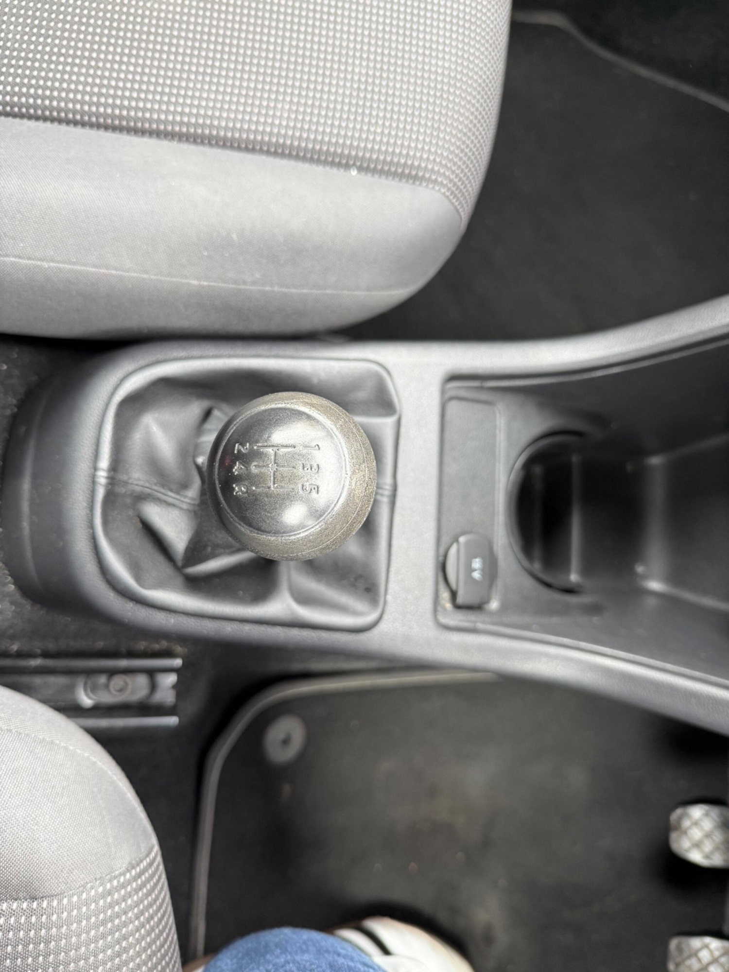 Used Volkswagen up! 2013 for sale - 76412419: Photo 31