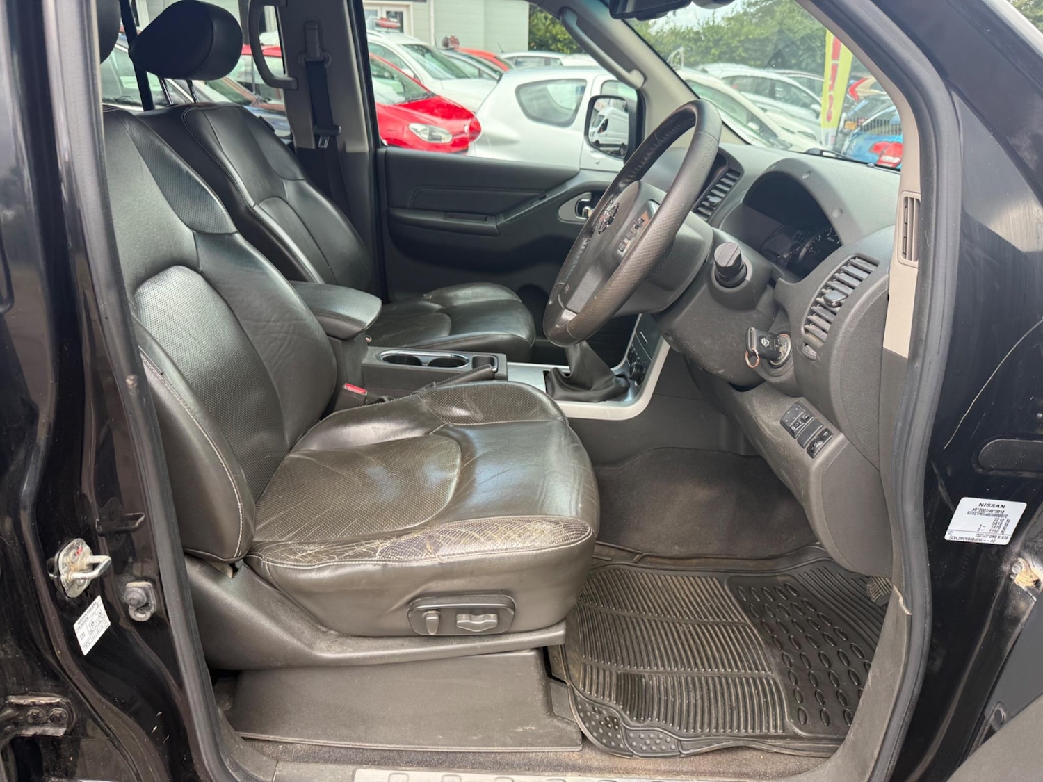 Used Nissan Navara 2012 for sale - 76412427: Photo 15