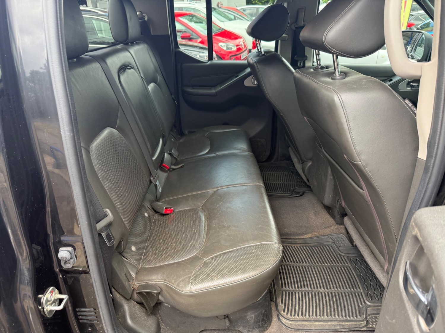 Used Nissan Navara 2012 for sale - 76412427: Photo 20