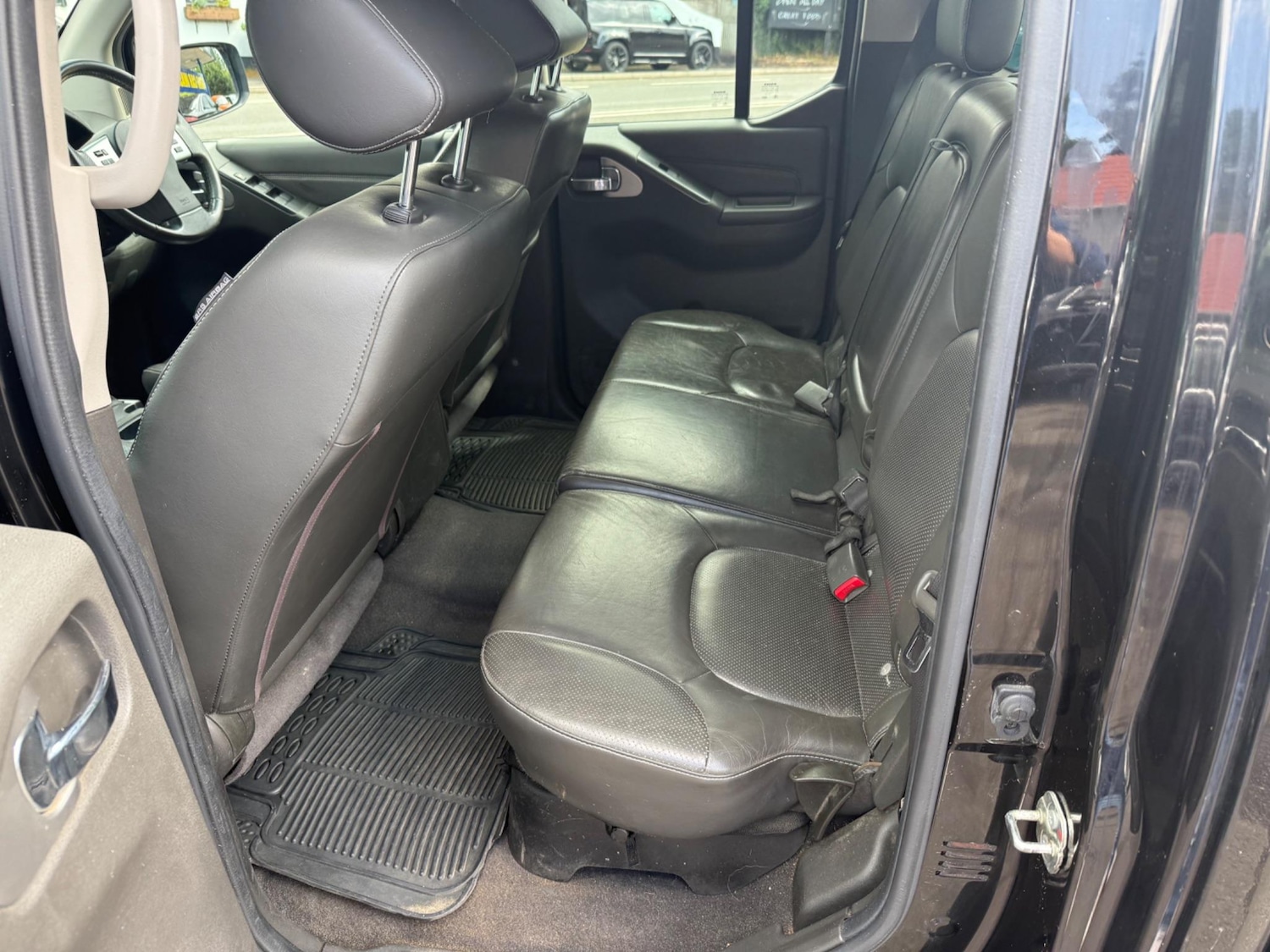 Used Nissan Navara 2012 for sale - 76412427: Photo 27