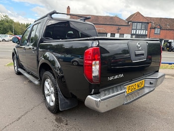 Used Nissan Navara 2012 for sale - 76412427: Photo
