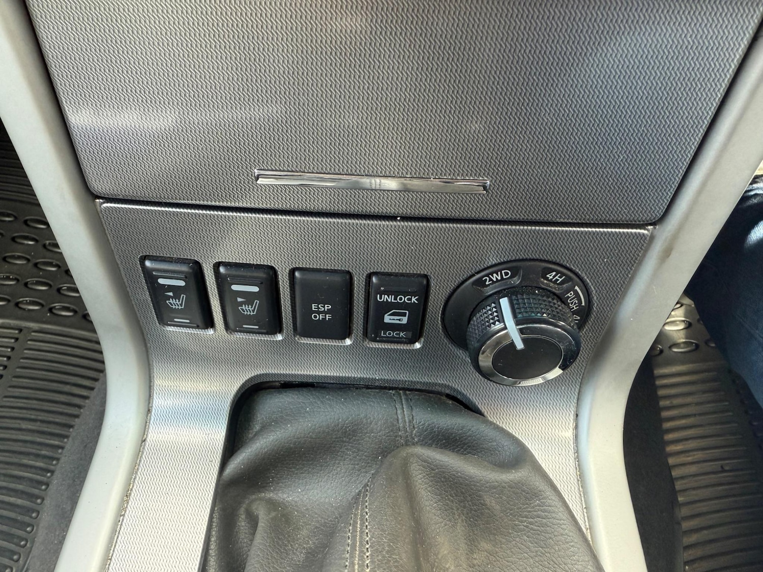 Used Nissan Navara 2012 for sale - 76412427: Photo 38