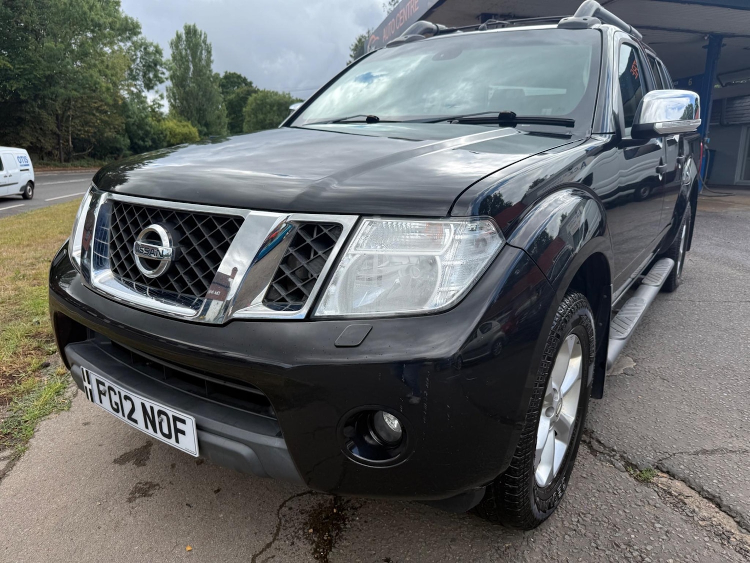Used Nissan Navara 2012 for sale - 76412427: Photo 9