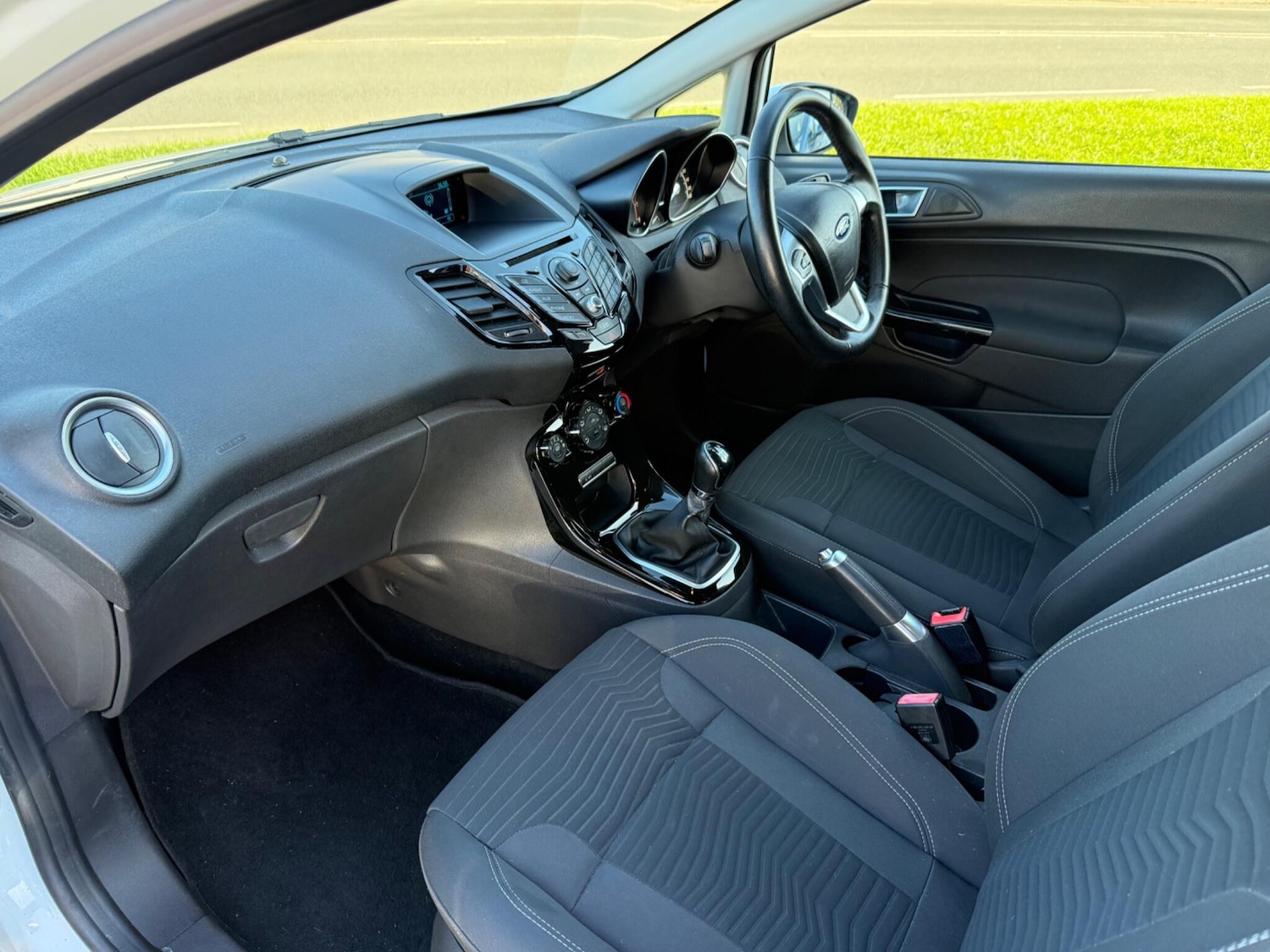 Used Ford Fiesta 2013 for sale - 77919089: Photo 17