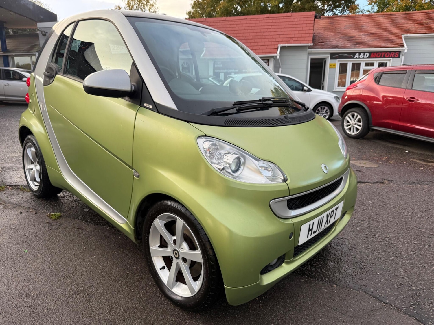 Used smart fortwo 2011 for sale - 76412421: Photo 1