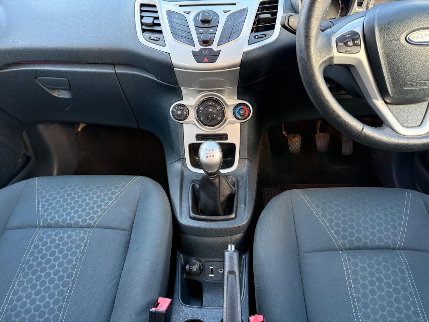 Used Ford Fiesta 2012 for sale - 77262863: Photo 14