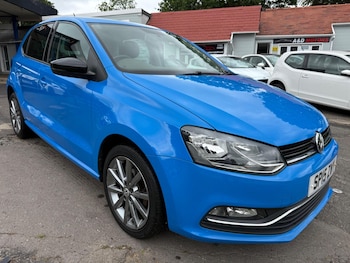 Used Volkswagen Polo 2015 for sale - 78976217: Photo