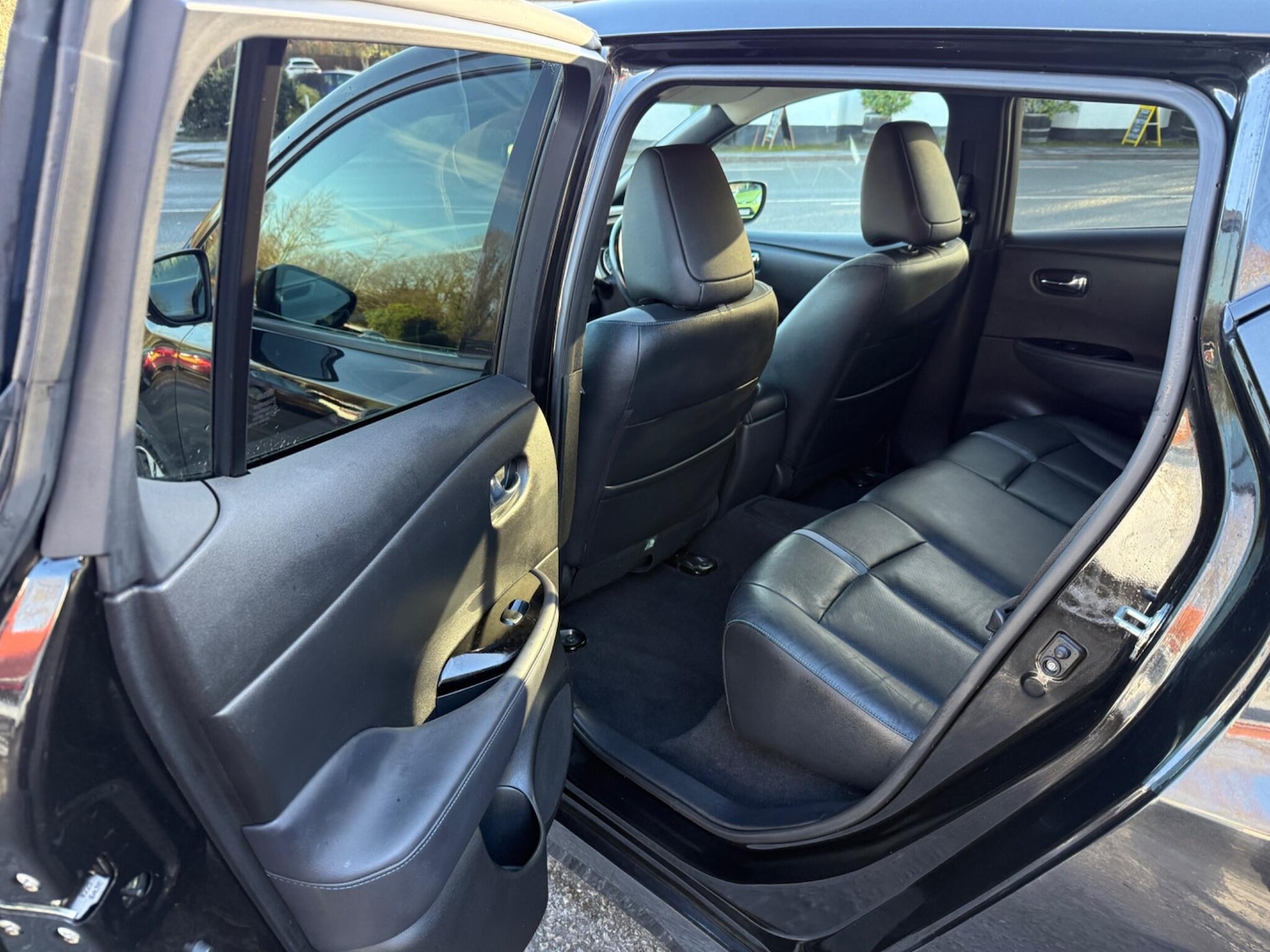 Used Nissan Leaf 2018 for sale - 77128682: Photo 24