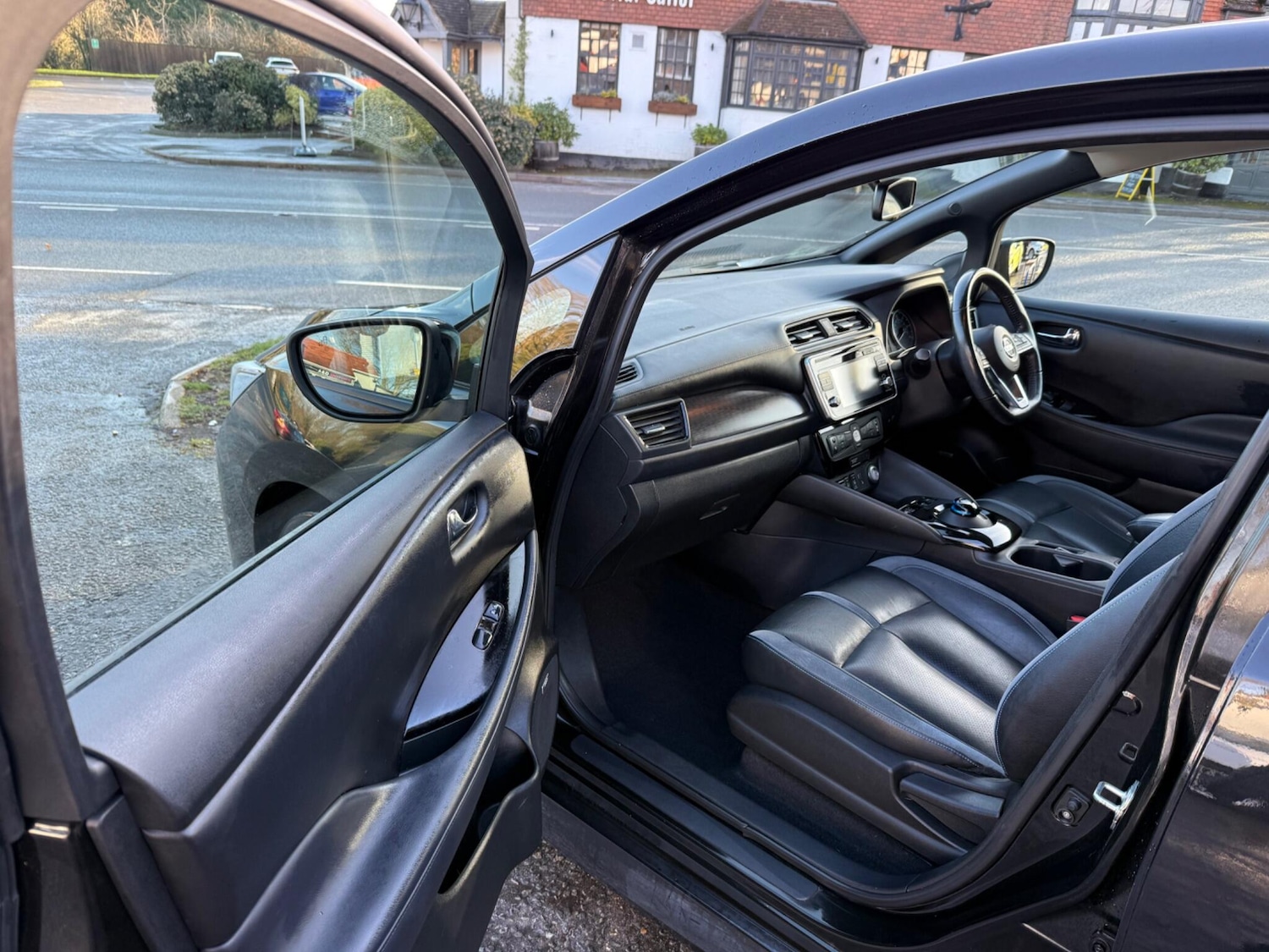 Used Nissan Leaf 2018 for sale - 77128682: Photo 40
