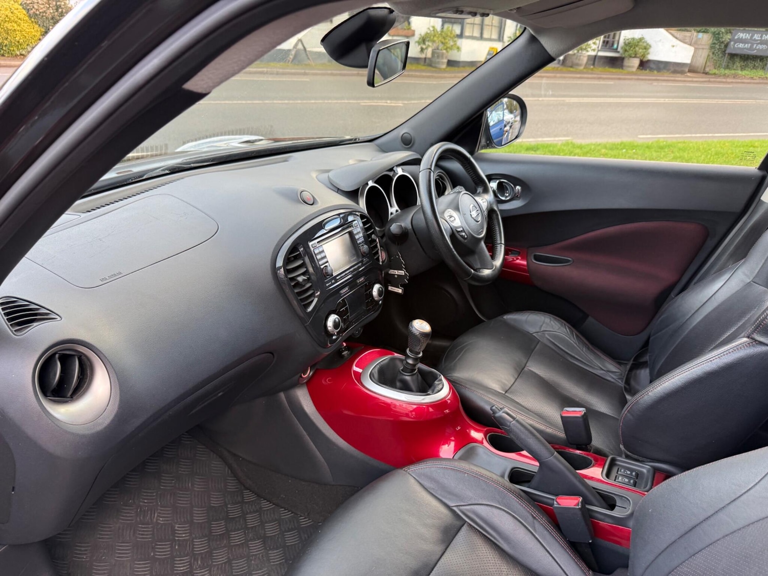 Used Nissan Juke 2012 for sale - 77620388: Photo 16