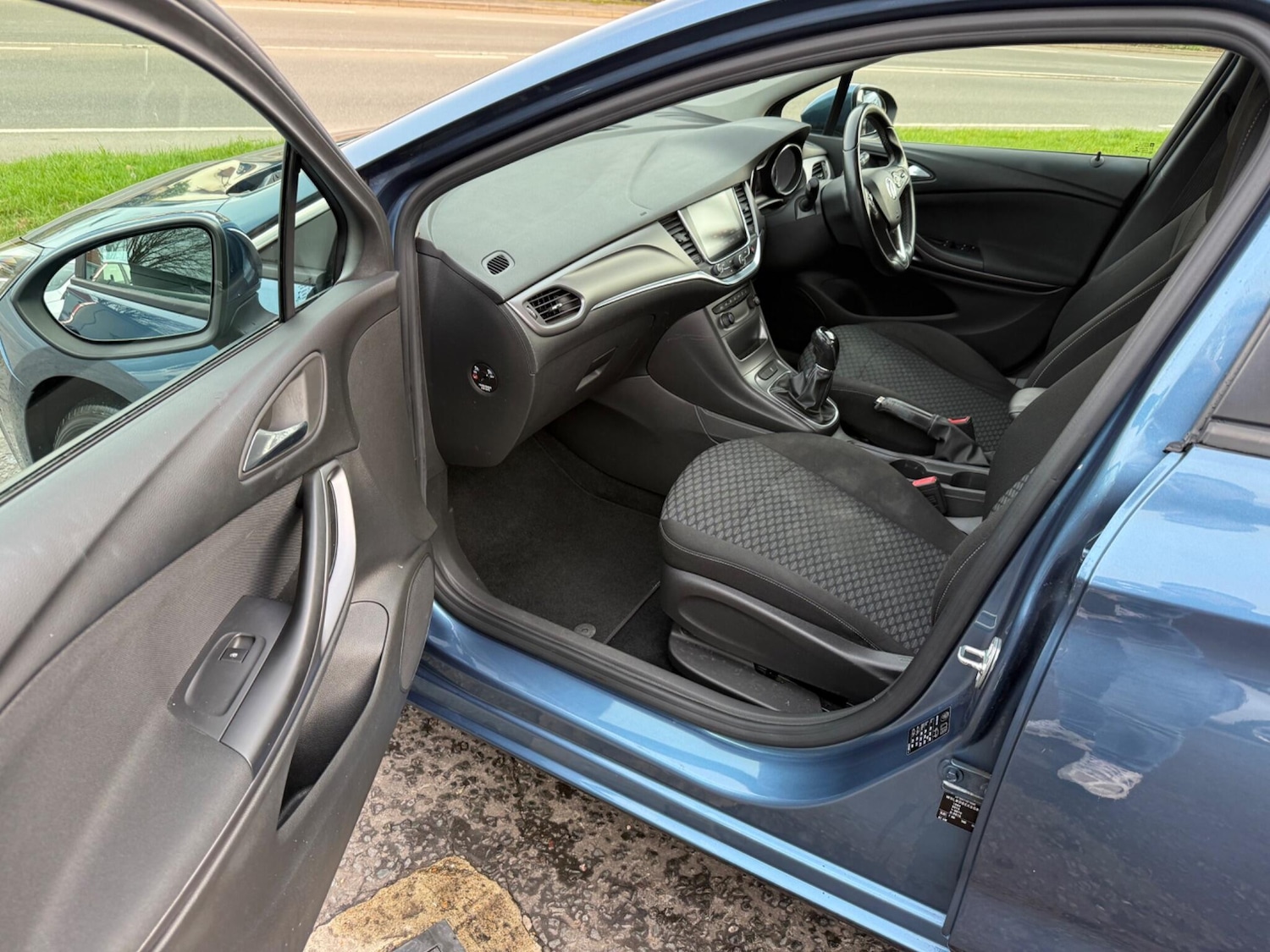 Used Vauxhall Astra 2016 for sale - 77557307: Photo 16