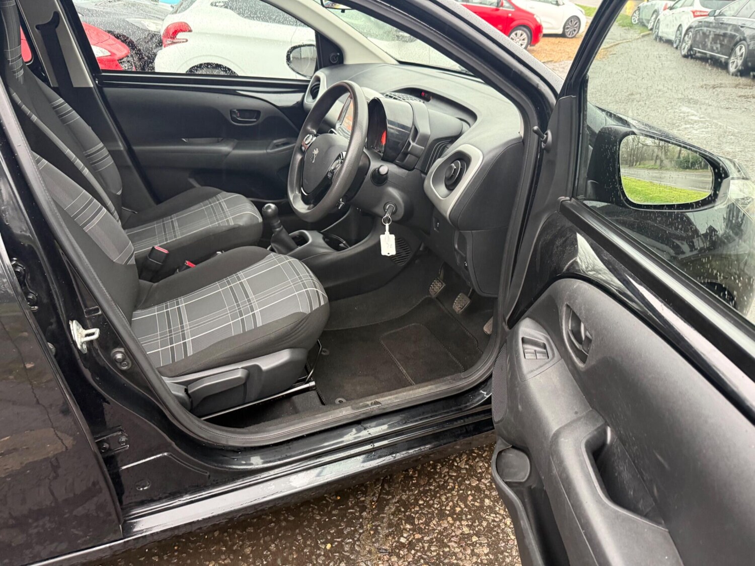 Used Peugeot 108 2017 for sale - 77786414: Photo 17